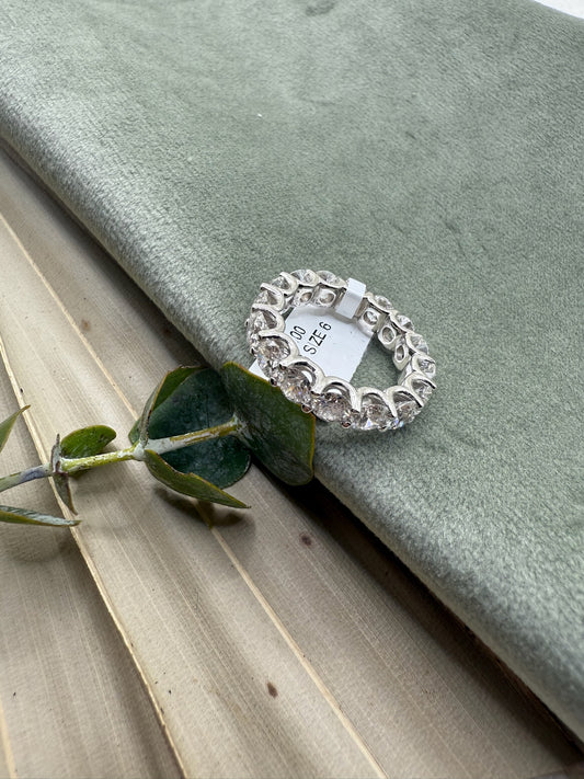 Timeless Brillance 5.00 Carat F/VS Round Cut Diamond Eternity Band in 14K White Gold | Size 4-11