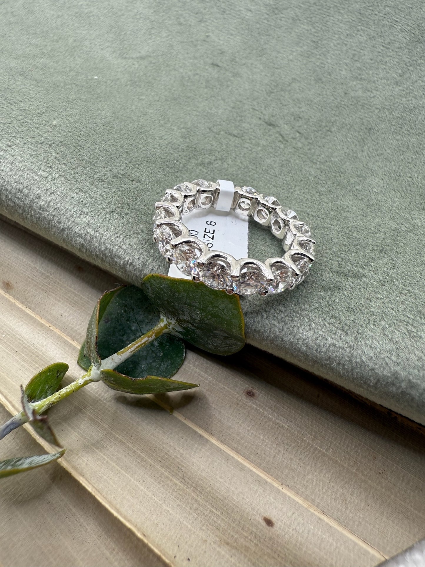 Timeless Brillance 5.00 Carat F/VS Round Cut Diamond Eternity Band in 14K White Gold | Size 4-11