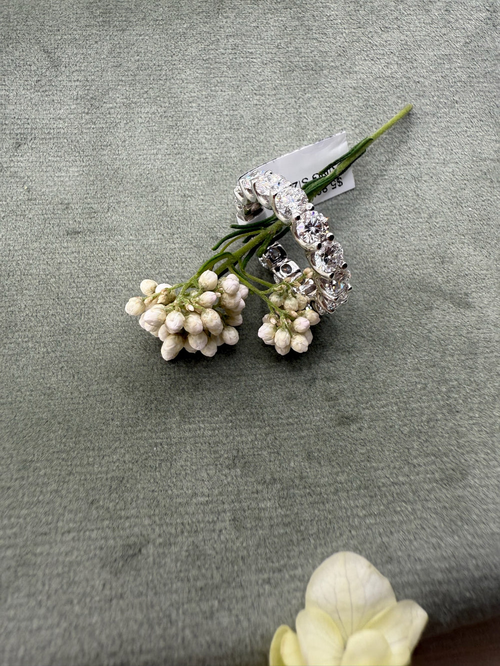 Buy Round Cut Diamond Band Online